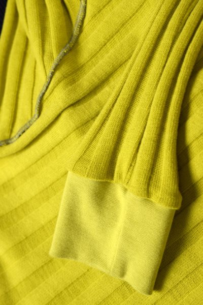 TURTLENECK YELLOW I 7007e TURTLENECK YELLOW I 7007e